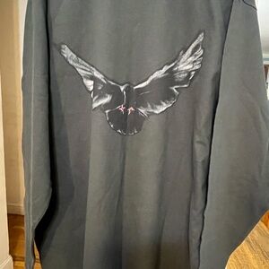 Gap YZY Engineered by Balenziaga. Black Graphic T-Shirt with Bird in the back